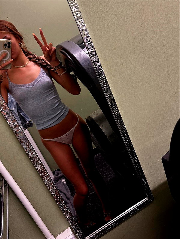 macyhannahx instagram image archive image