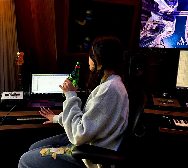 madisonbeer instagram image archive image