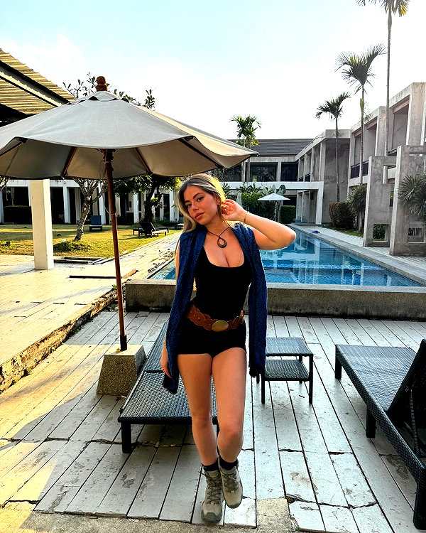 mai_glazer instagram image archive image
