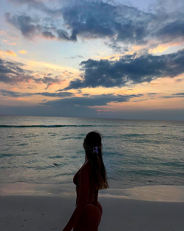 mai_glazer instagram image archive image