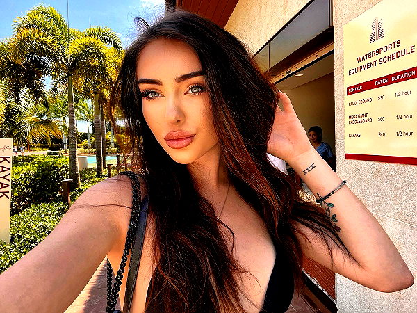 makayluxe instagram image archive image