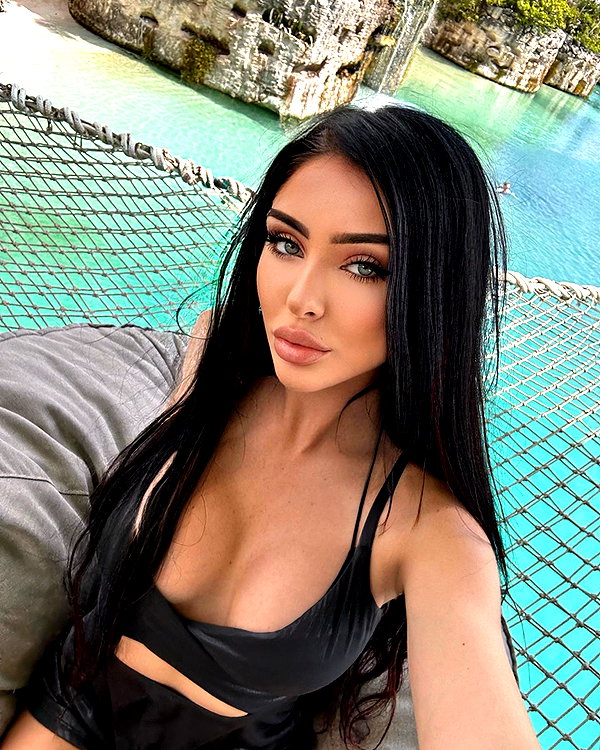 makayluxe instagram image archive image