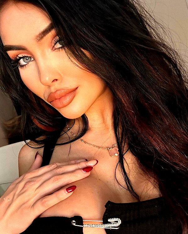 makayluxe instagram image archive image