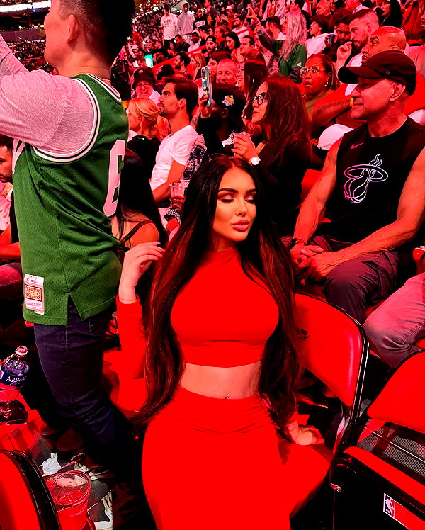 makayluxe instagram image archive image