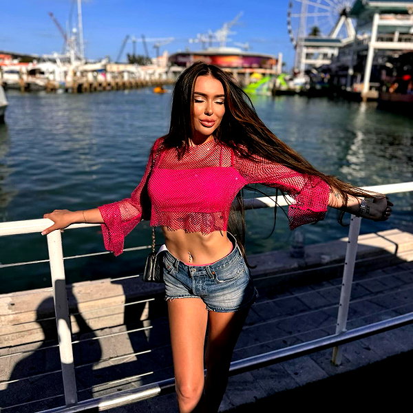 makayluxe instagram image archive image