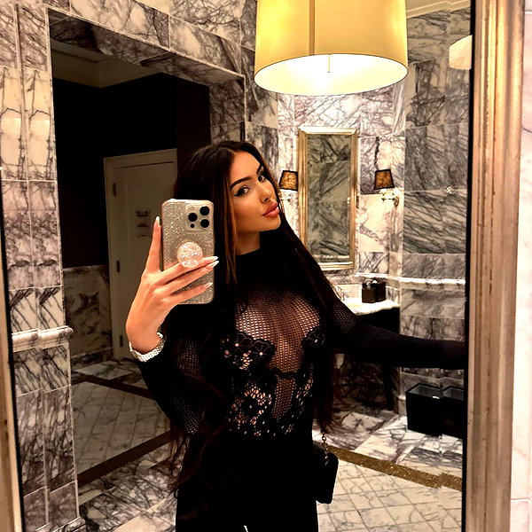 makayluxe instagram image archive image