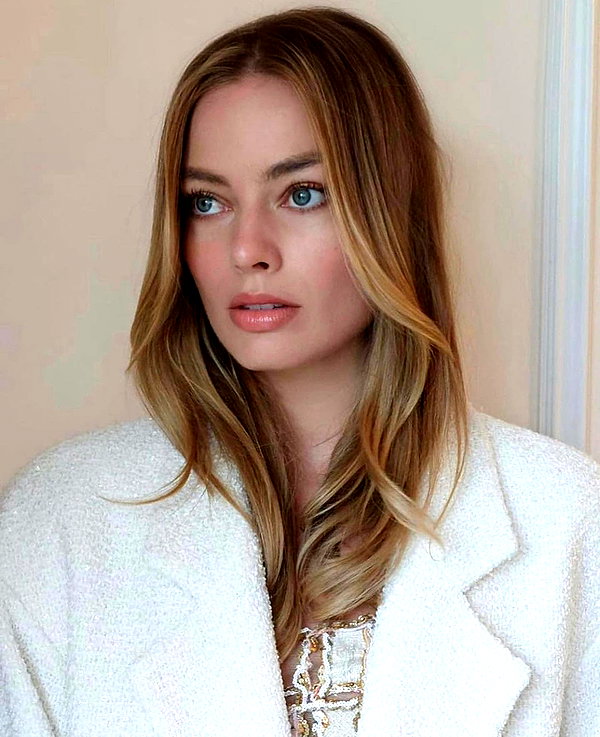 margotrobbieofficial margotrobbieofficial archive image