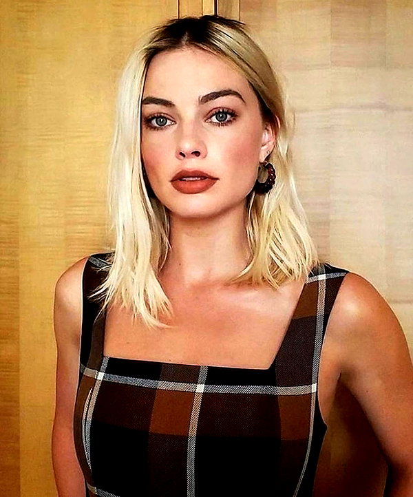 margotrobbieofficial instagram image archive image