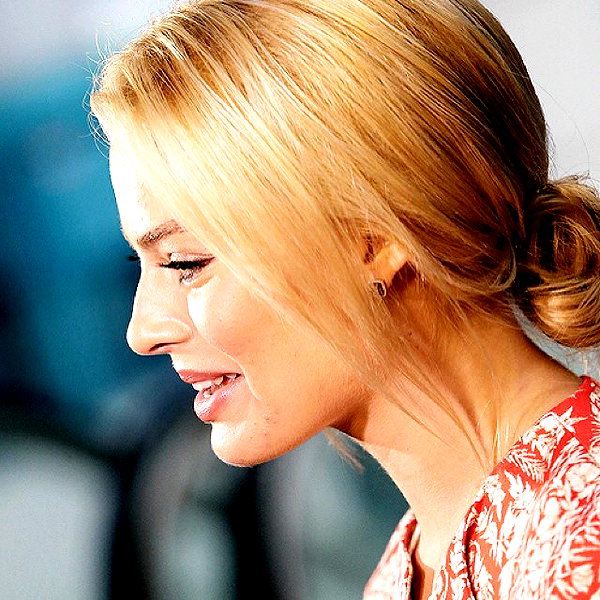 margotrobbieofficial instagram image archive image