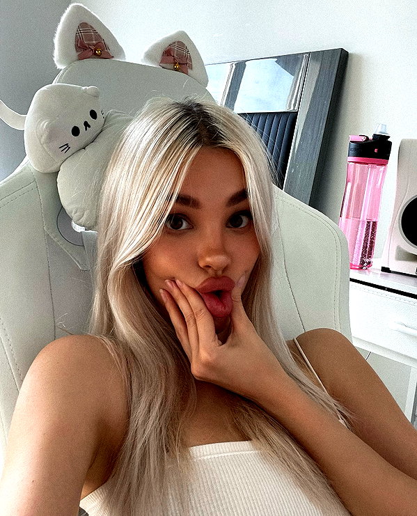 maria_domark instagram image archive image