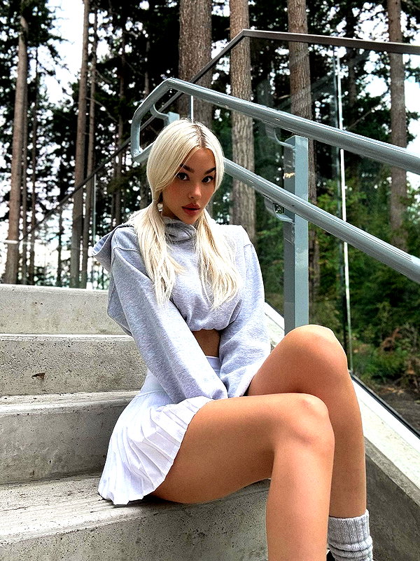 maria_domark instagram image archive image