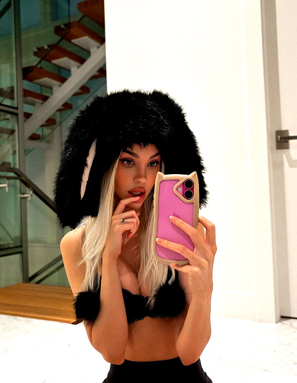 maria_domark instagram image archive image