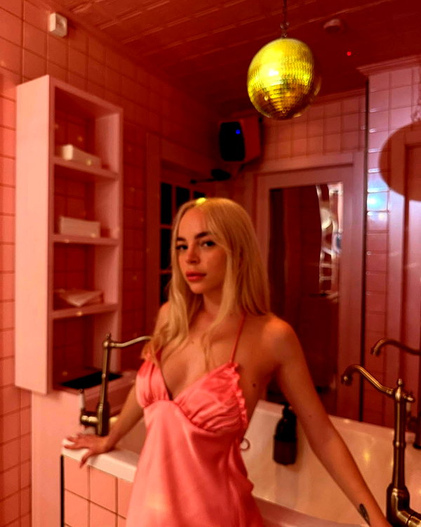 mariacherry_girl instagram image archive image