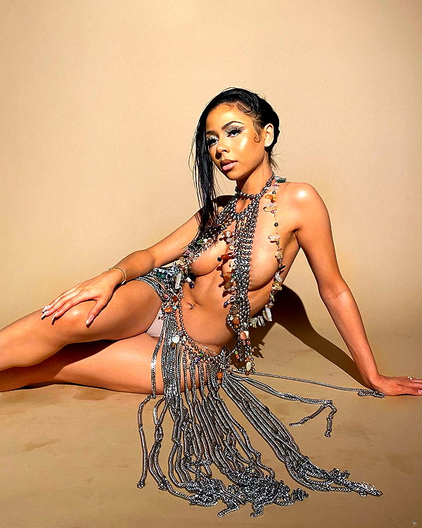 mariahthescientist instagram image archive image