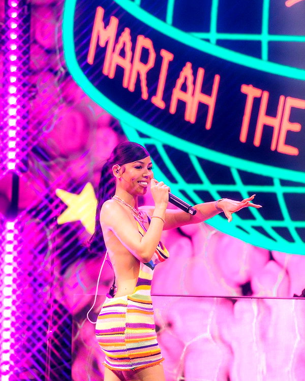 mariahthescientist instagram image archive image