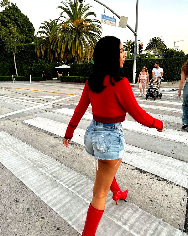 mariahthescientist instagram image archive image