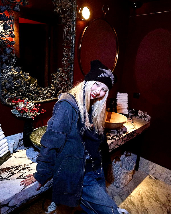 meeyinara instagram image archive image