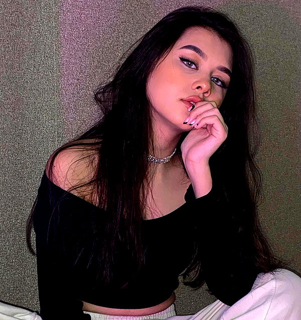 mekhrona_18 instagram image archive image