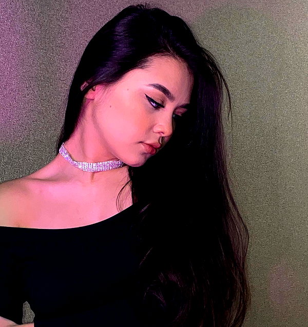 mekhrona_18 instagram image archive image