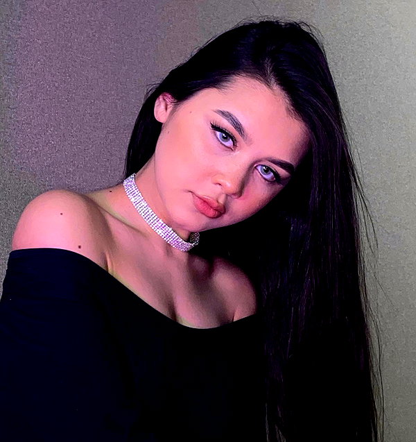 mekhrona_18 instagram image archive image