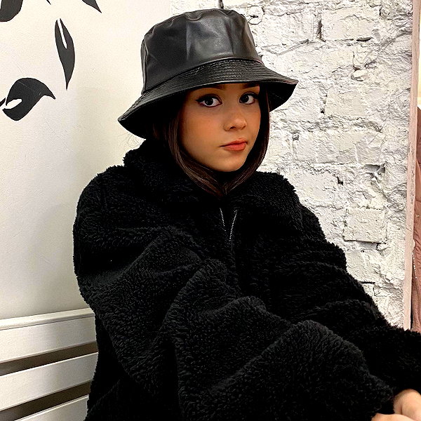 mekhrona_18 instagram image archive image