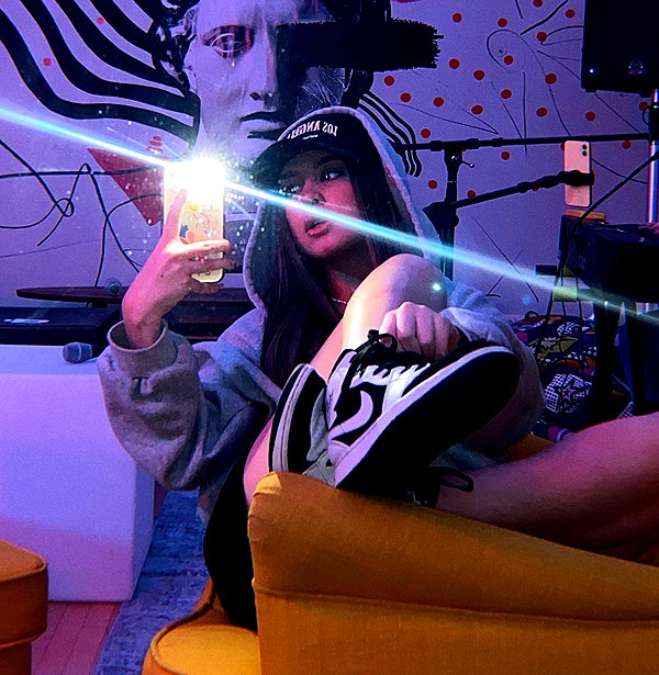 mekhrona_18 instagram image archive image