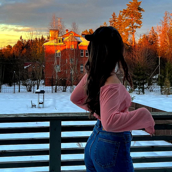 mekhrona_18 instagram image archive image