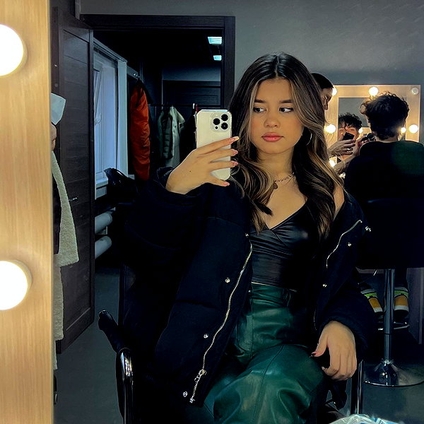 mekhrona_18 instagram image archive image