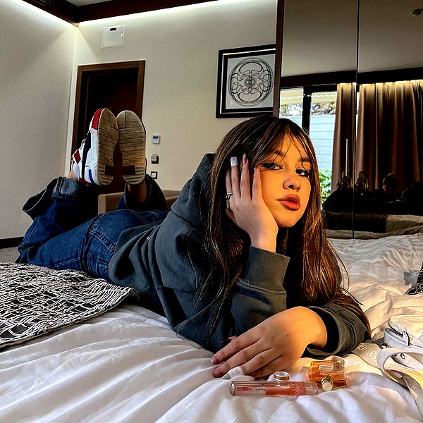 mekhrona_18 instagram image archive image