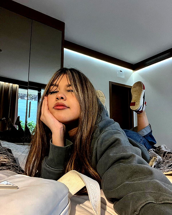 mekhrona_18 instagram image archive image