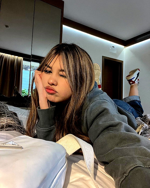 mekhrona_18 instagram image archive image