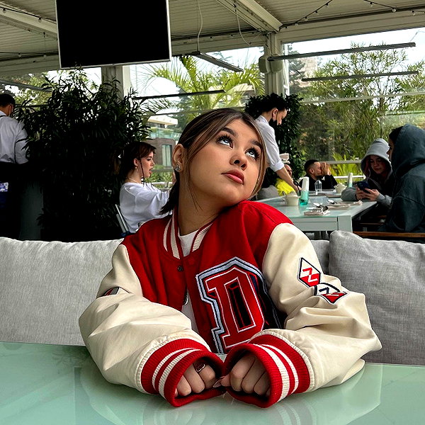 mekhrona_18 instagram image archive image