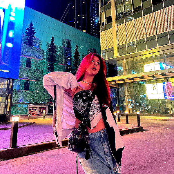 mekhrona_18 instagram image archive image