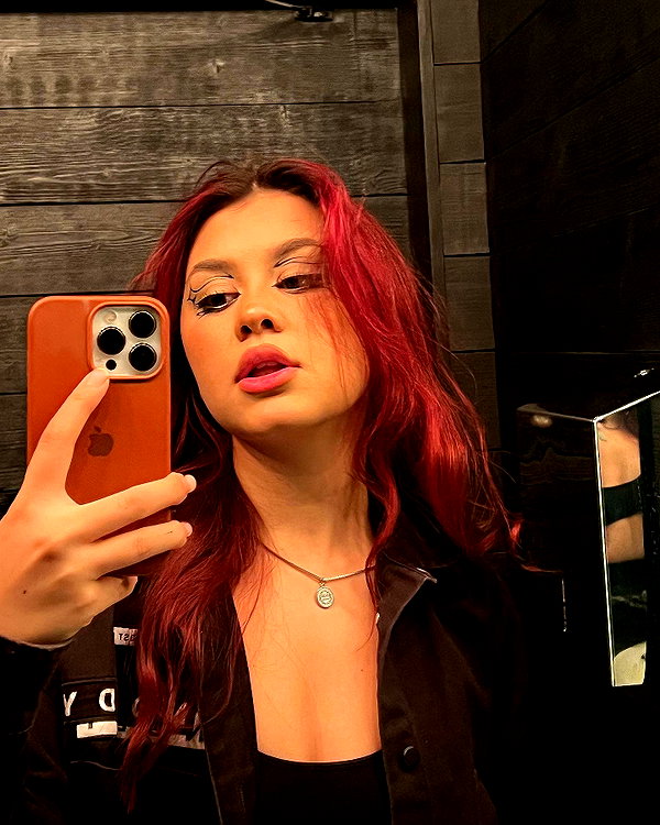 mekhrona_18 instagram image archive image