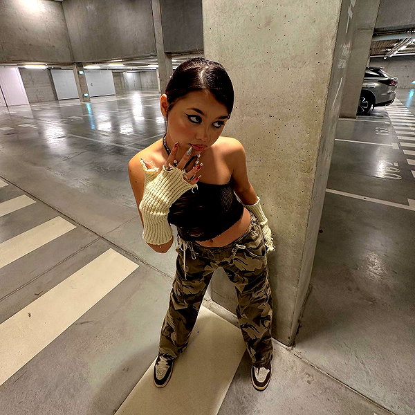 mekhrona_18 instagram image archive image