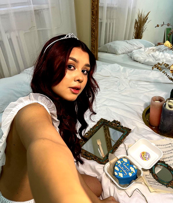 mekhrona_18 instagram image archive image