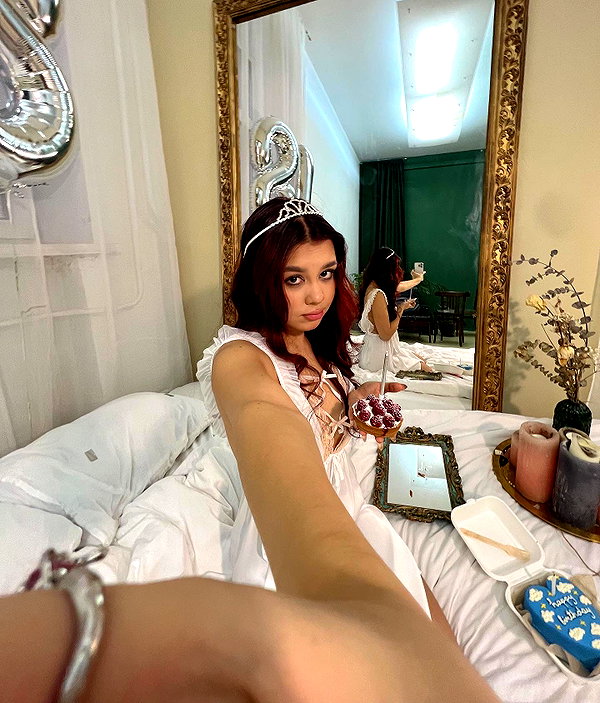 mekhrona_18 instagram image archive image