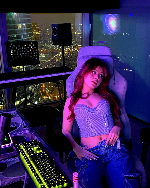 mekhrona_18 instagram image archive image