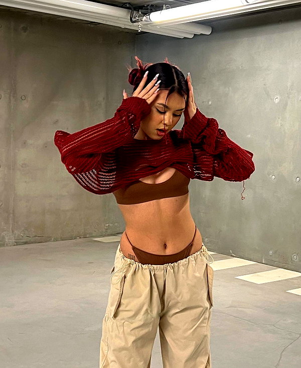 mekhrona_18 instagram image archive image