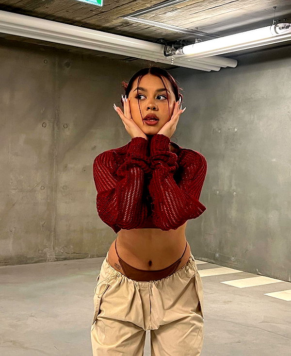 mekhrona_18 instagram image archive image