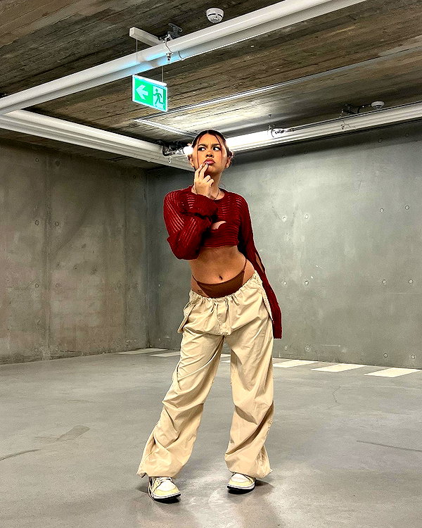 mekhrona_18 instagram image archive image