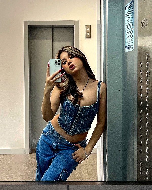 mekhrona_18 instagram image archive image