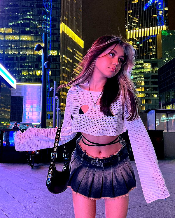 mekhrona_18 instagram image archive image