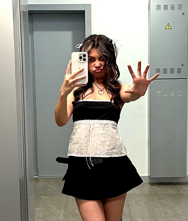 mekhrona_18 instagram image archive image