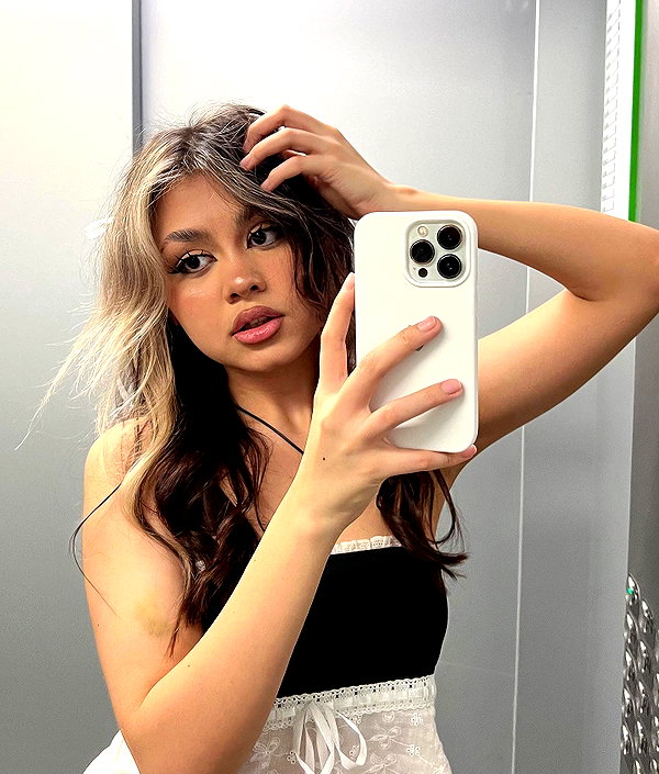 mekhrona_18 instagram image archive image