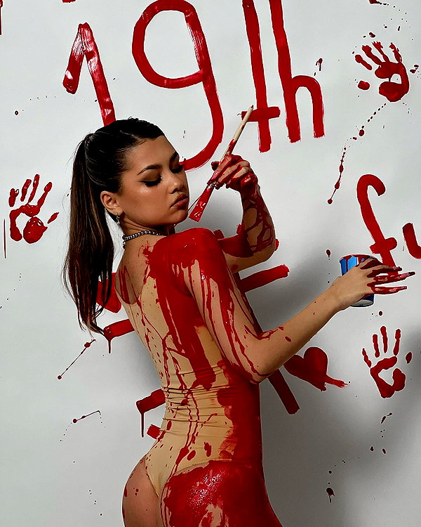 mekhrona_18 instagram image archive image