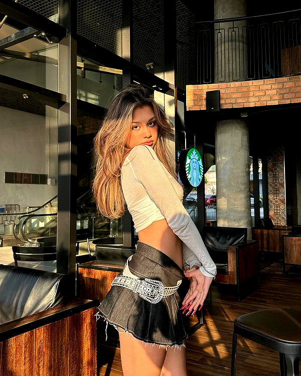 mekhrona_18 instagram image archive image