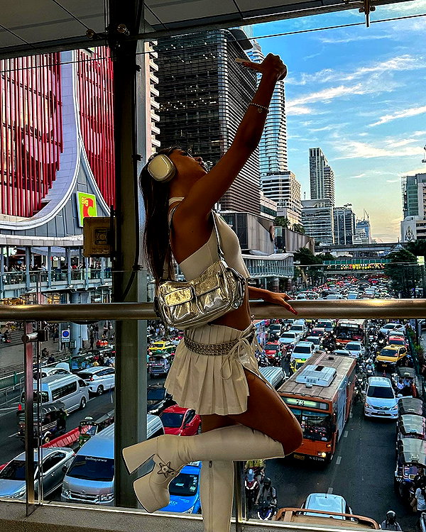 mekhrona_18 instagram image archive image