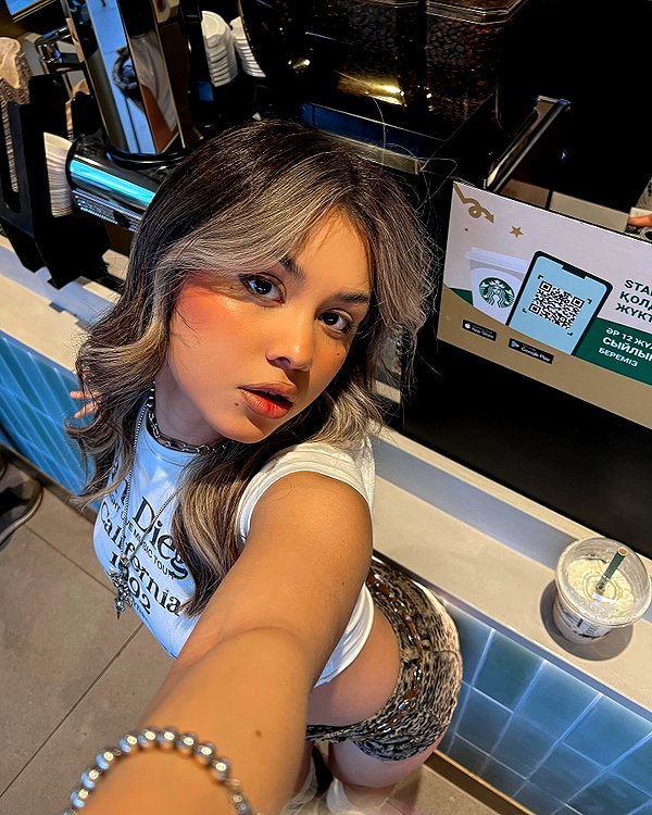 mekhrona_18 instagram image archive image