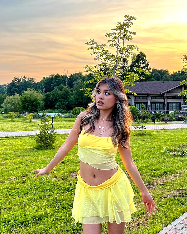 mekhrona_18 instagram image archive image